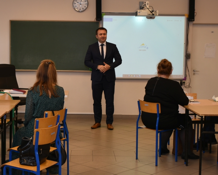 Starosta Będziński Sebastian Szaleniec wziął udział w panelu „Droga ku przyszłości – planowanie ścieżki zawodowej”